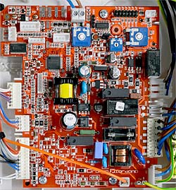 vk compact 29a  j18763 pcb insitu.jpg